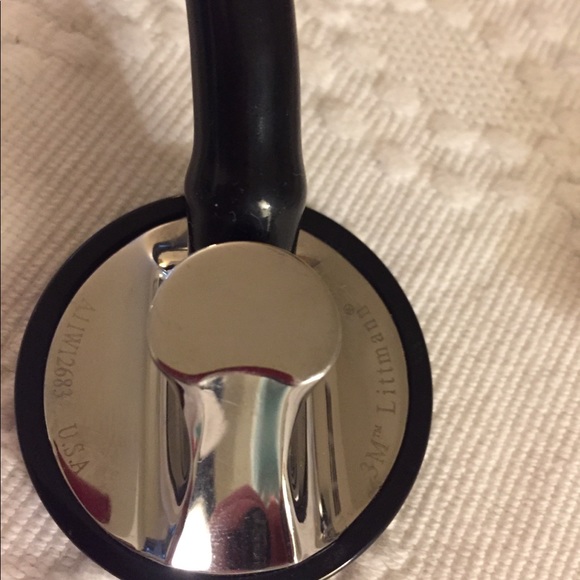 Littmann Stethoscope - Picture 2 of 4